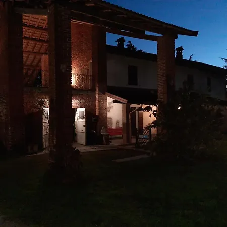 Cascina Brignolo Apartment